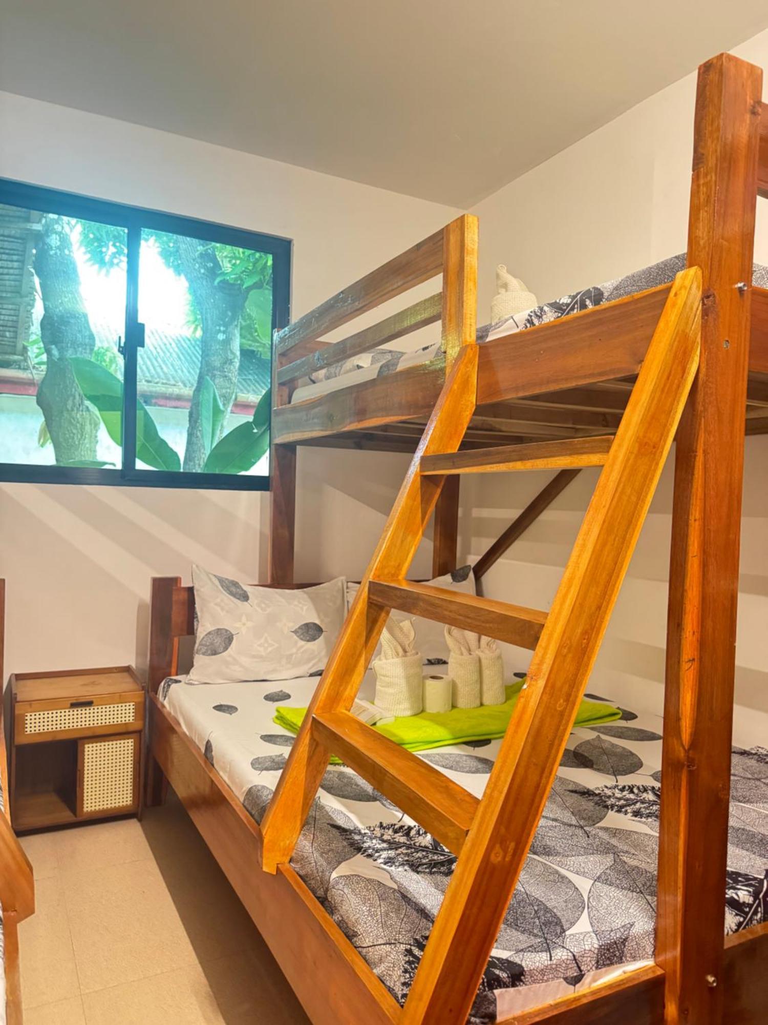 Aquaholik Traveler'S Lodge Ел Нидо Екстериор снимка