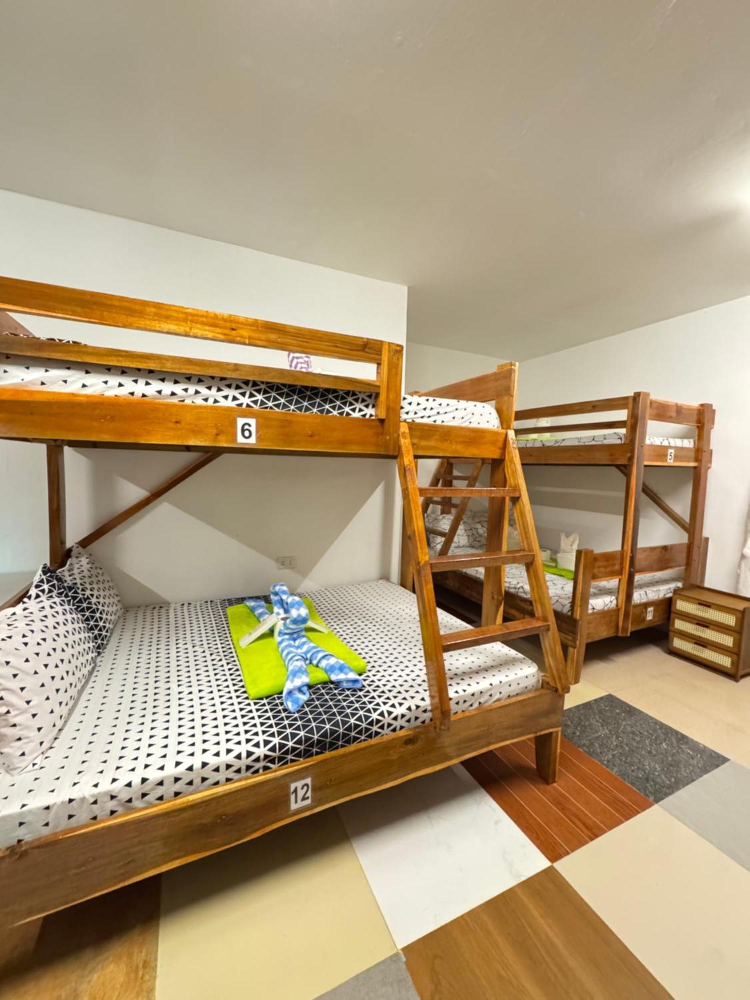 Aquaholik Traveler'S Lodge Ел Нидо Екстериор снимка